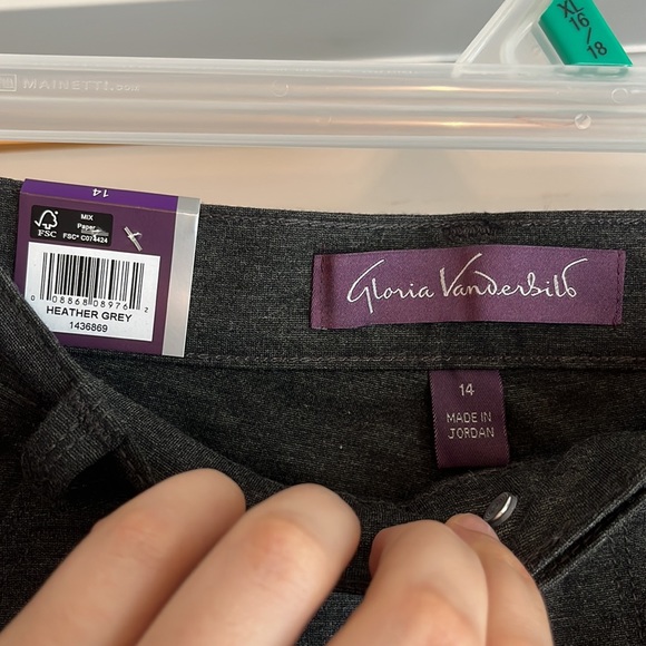 NWT Gloria Vanderbilt high waisted gray slacks. - Picture 2 of 7